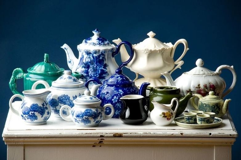 Picking the Perfect Teapot: Cast Iron Vs. Ceramic Vs. Glass Teapot