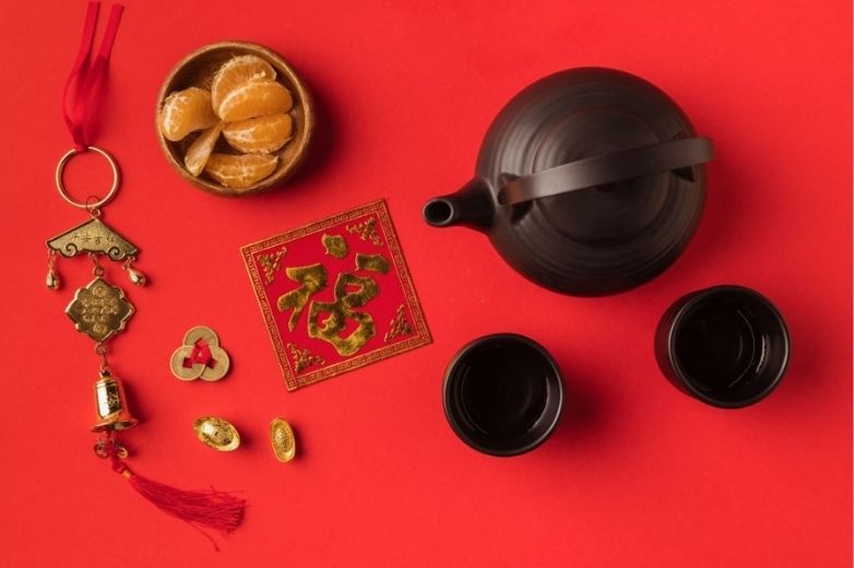 Chinese Wedding Tea Ceremony: Steps, Meaning, History & Gifts